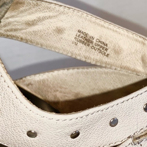 MICHAEL MICHAEL KORS Leather Studded Stilettos, Tan Size 9 - Picture 5 of 10